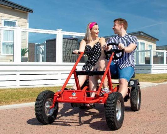 Brookside West Sands Holiday Park Seal Bay Селси Экстерьер фото